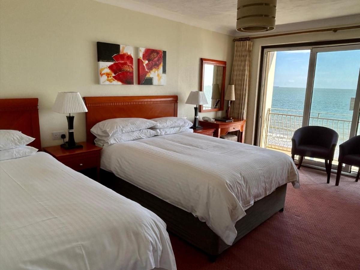 Regent Court - Seafront, Sandown - Free Car Ferry For Bookings Of 3 Or More Nights, Subject To Availability Exteriör bild