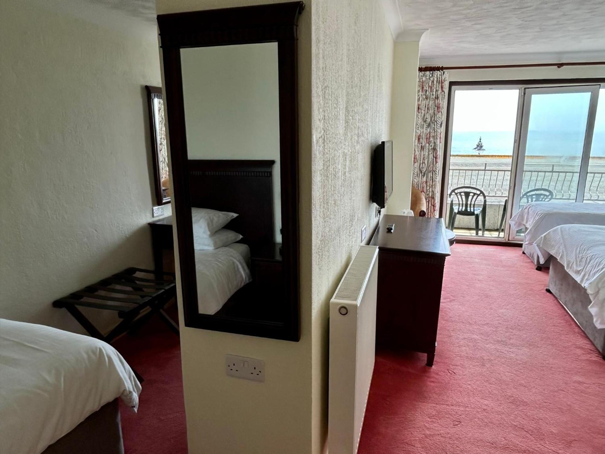 Regent Court - Seafront, Sandown - Free Car Ferry For Bookings Of 3 Or More Nights, Subject To Availability Rum bild