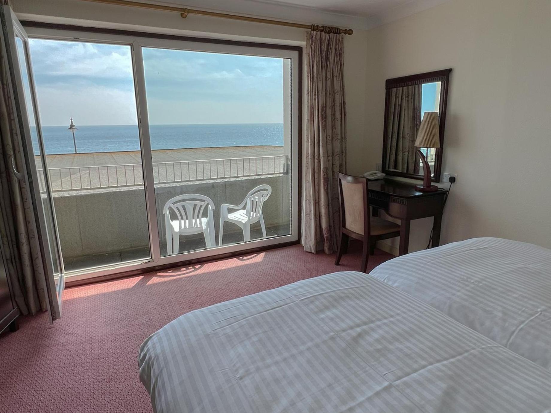 Regent Court - Seafront, Sandown - Free Car Ferry For Bookings Of 3 Or More Nights, Subject To Availability Rum bild