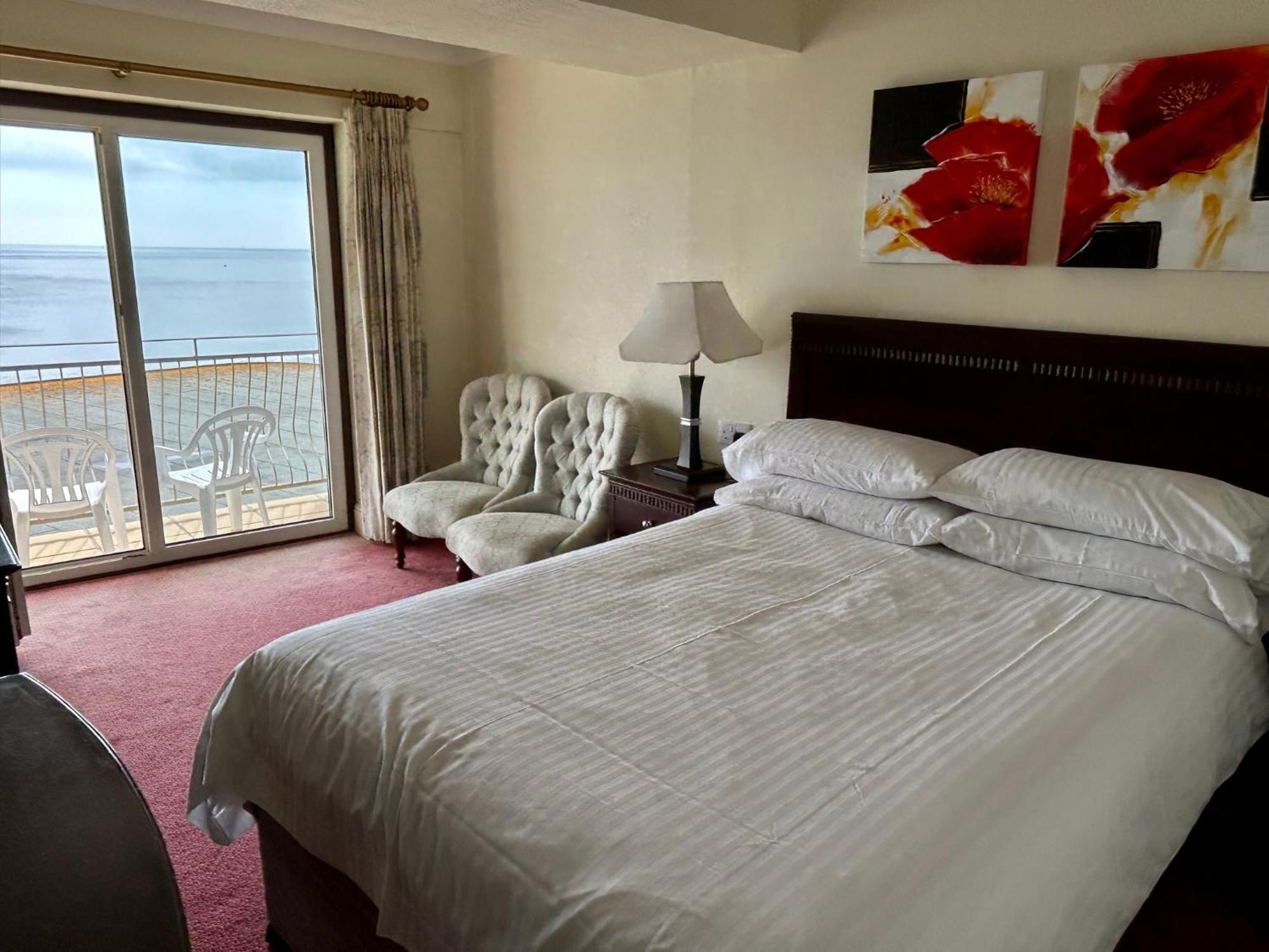 Regent Court - Seafront, Sandown - Free Car Ferry For Bookings Of 3 Or More Nights, Subject To Availability Exteriör bild